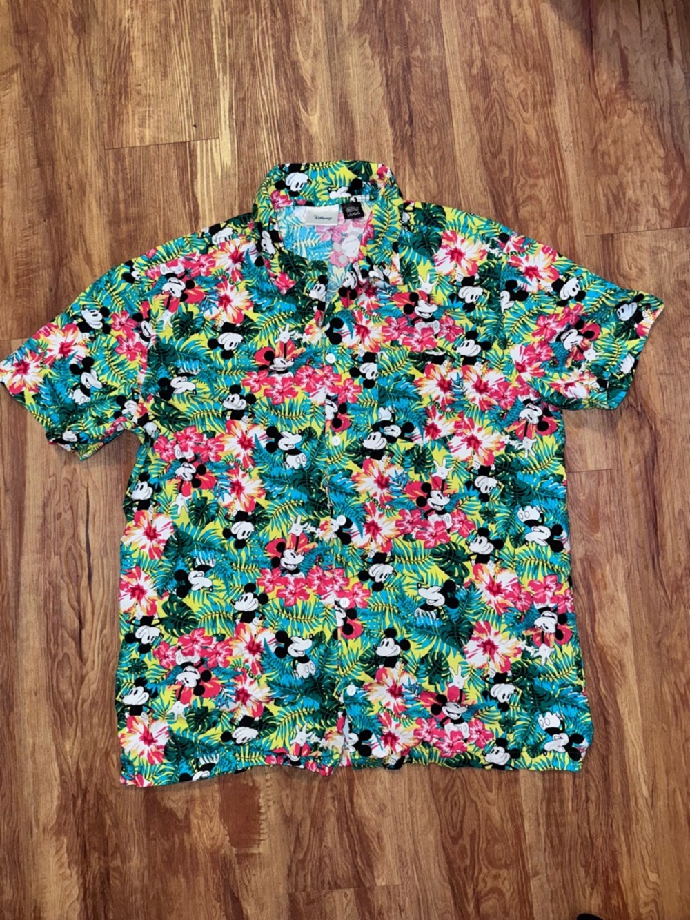 Disney Hawaiian Shirt Men’s Large Multicolored Mickey Mouse Floral Luau tropical